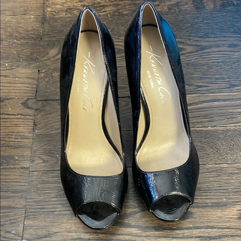 Kenneth Cole Black Peep Toe Heels
